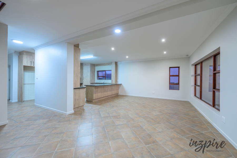 3 Bedroom Property for Sale in Dana Bay Western Cape